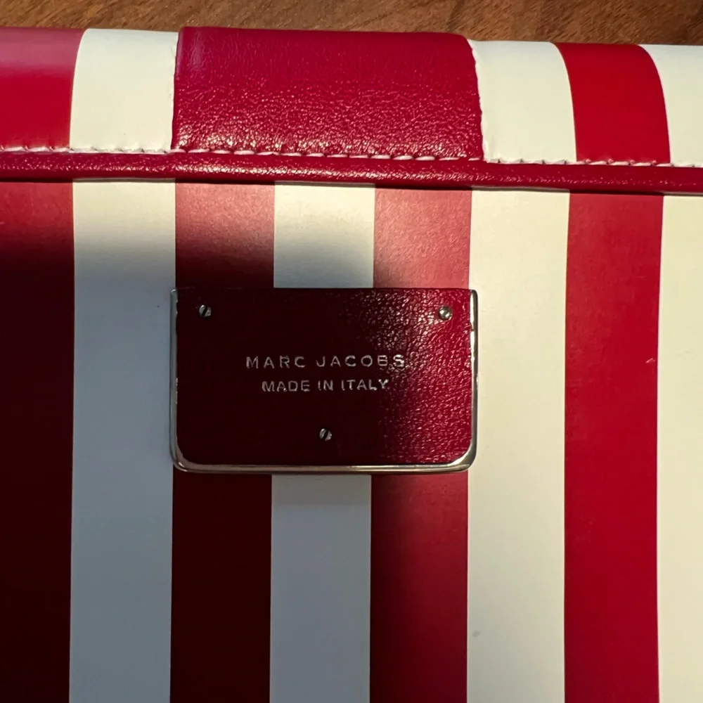 Marc Jacobs clutch - Picture 8 of 11